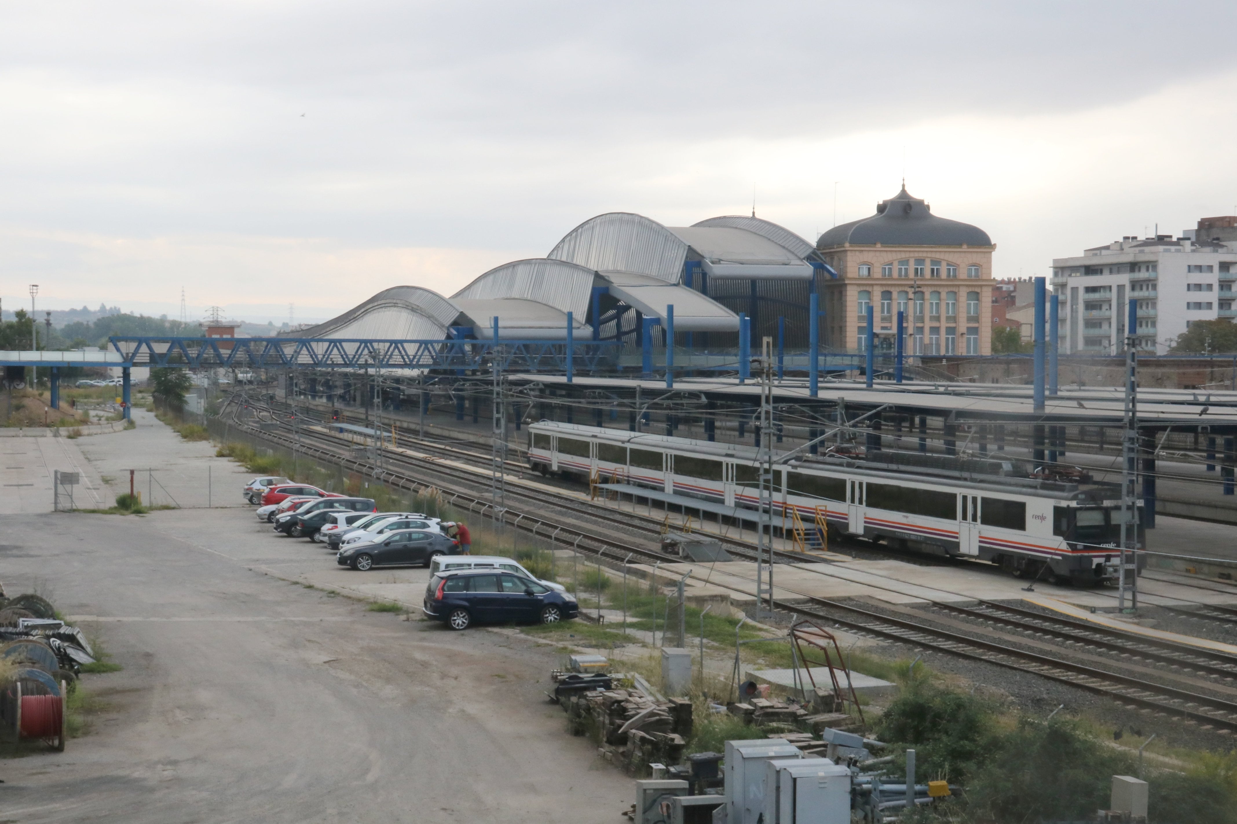 L&#039;estació de trens i els terrenys de la vora. Foto: ACN.