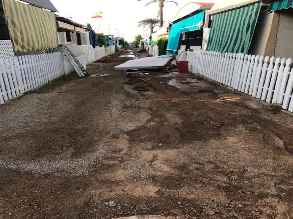 A investigación la evacuación de vecinos del Camping Caravaning con motivo de la DANA