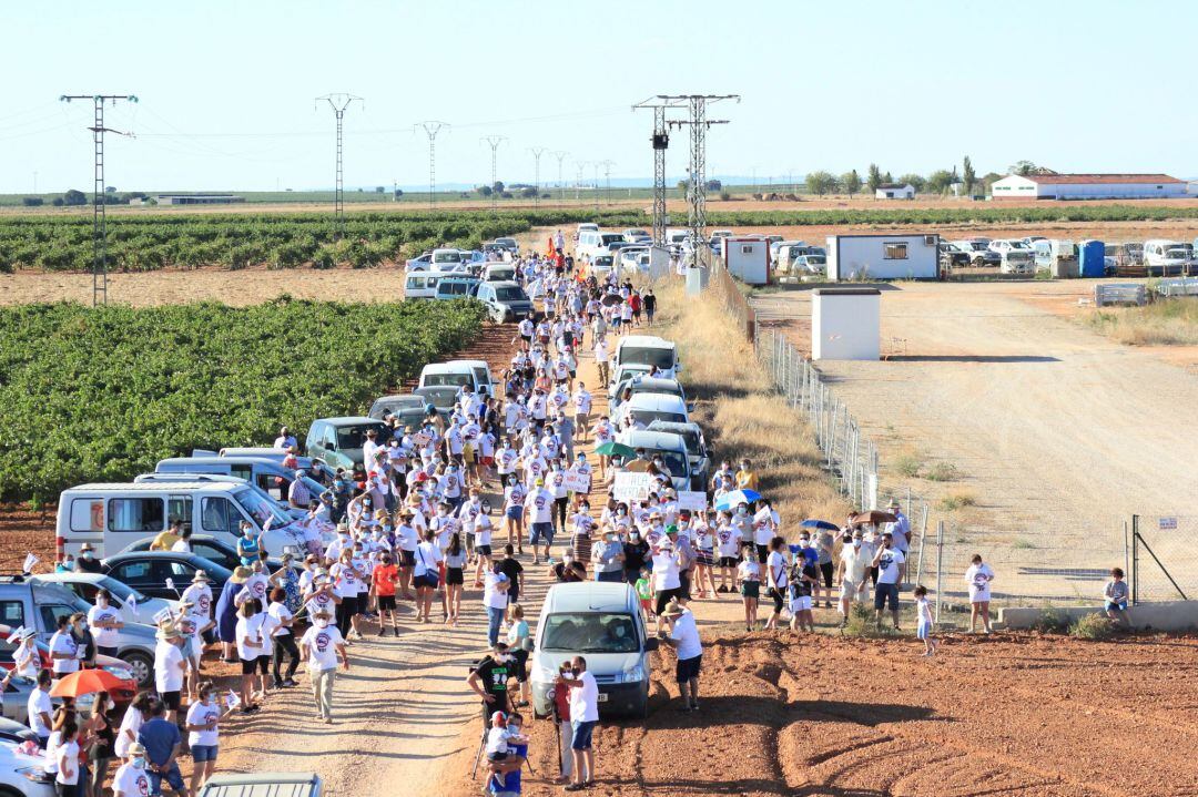 Manifestación contra la macrogranja