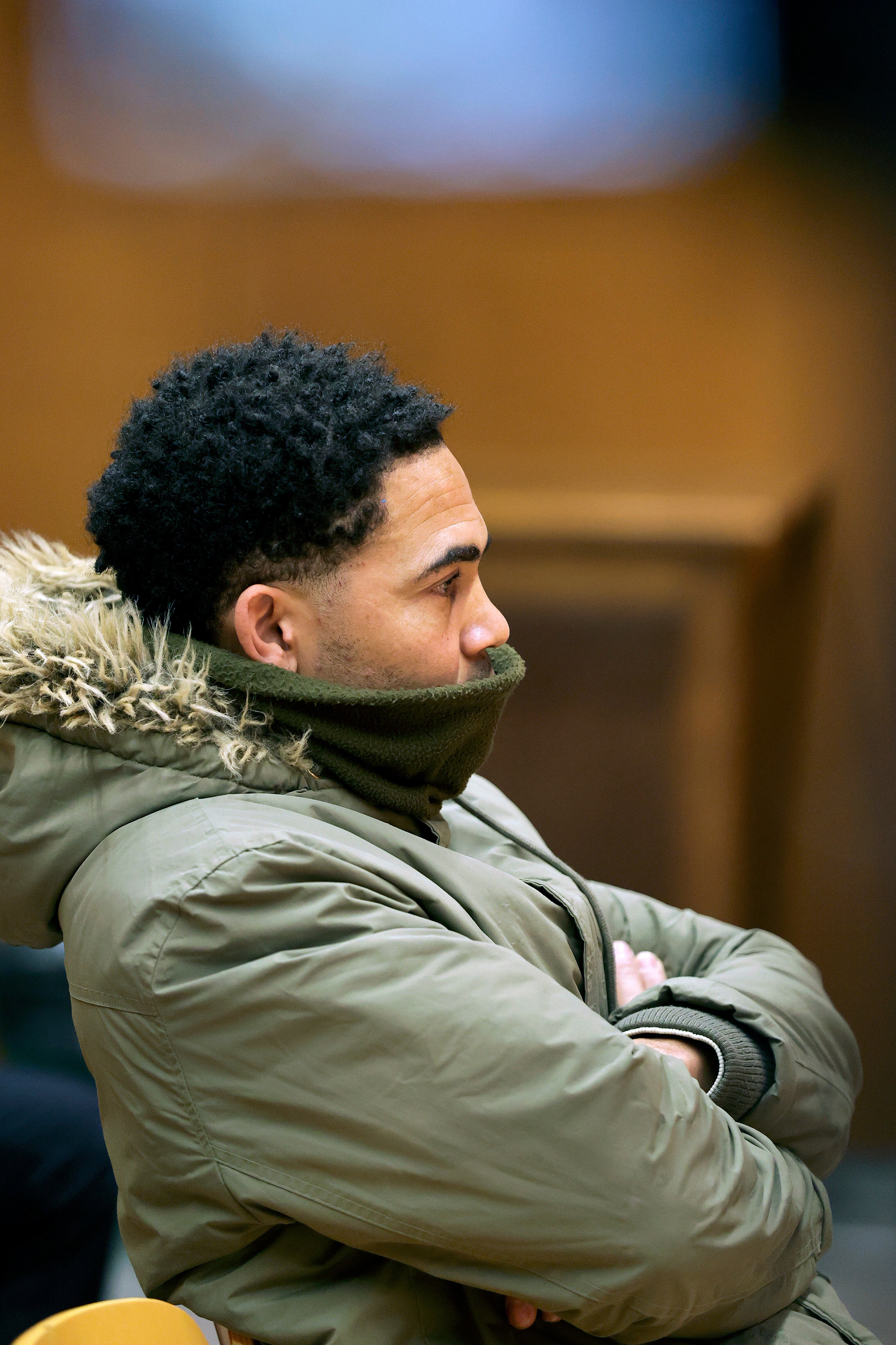 A CORUÑA, 27/11/23.- Un hombre se sienta este lunes en el banquillo de la Audiencia Provincial de A Coruña , con una petición de 16 años y 8 meses de cárcel por, supuestamente, haber maltratado e intentado matar a su mujer en la ciudad de A Coruña. EFE/Cabalar