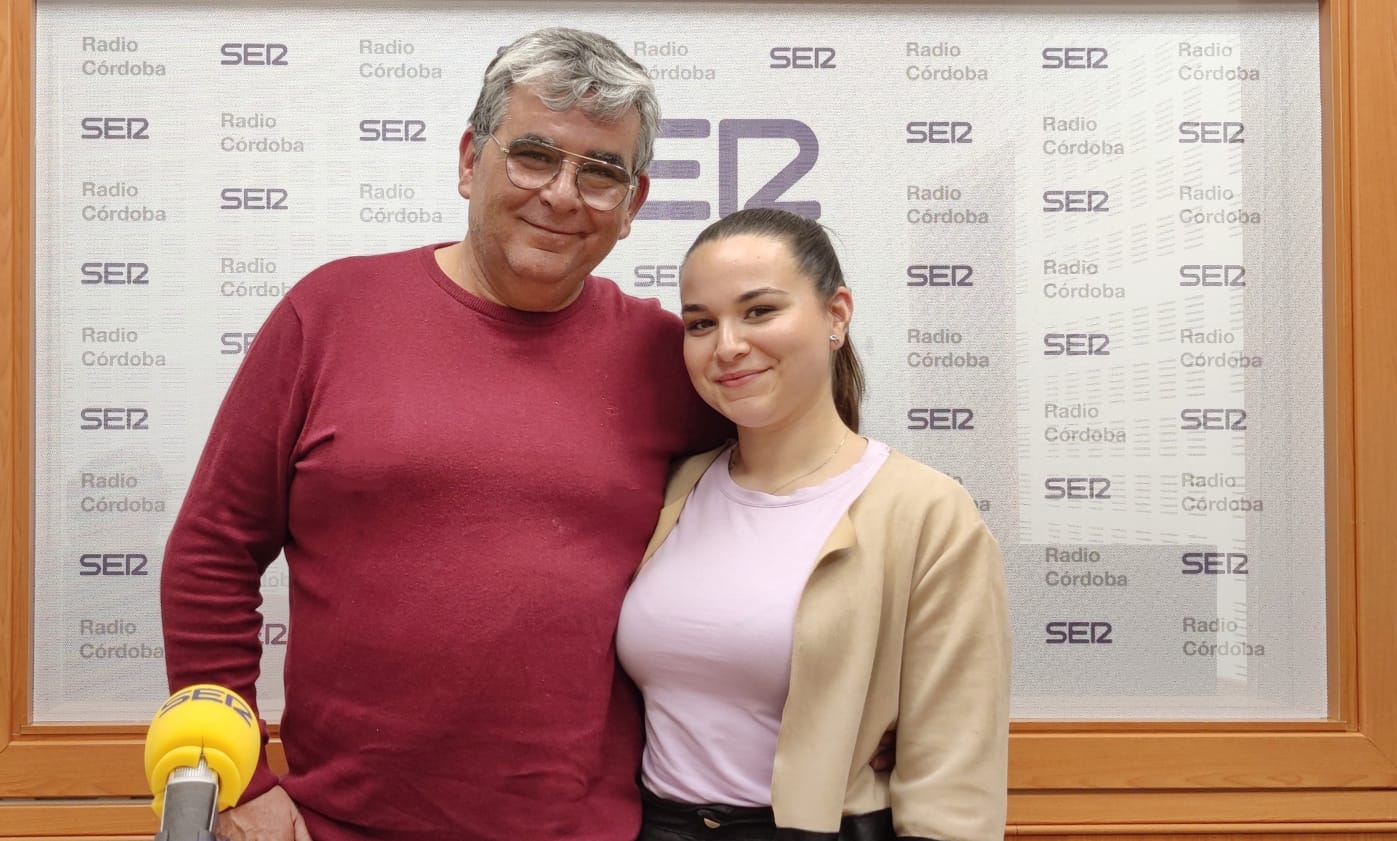 Manuel Moya con su hija Herminia durante la entrevista con Radio Córdoba