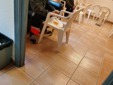 Desayunos en sillas.