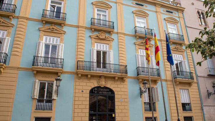 Sergio Pastor, diputado de Vox, compara llevar a los niños a los toros con llevarlos a la cabalgata del orgullo gay