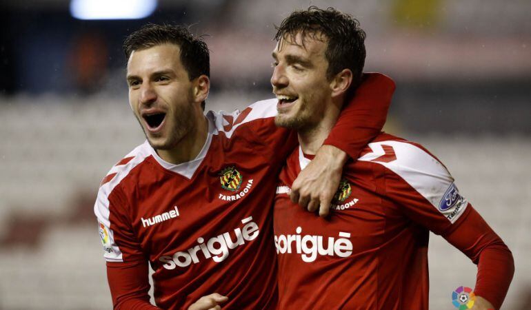 Kakabadze i Barreiro celebren el gol de la victòria del gallec davant el Rayo.