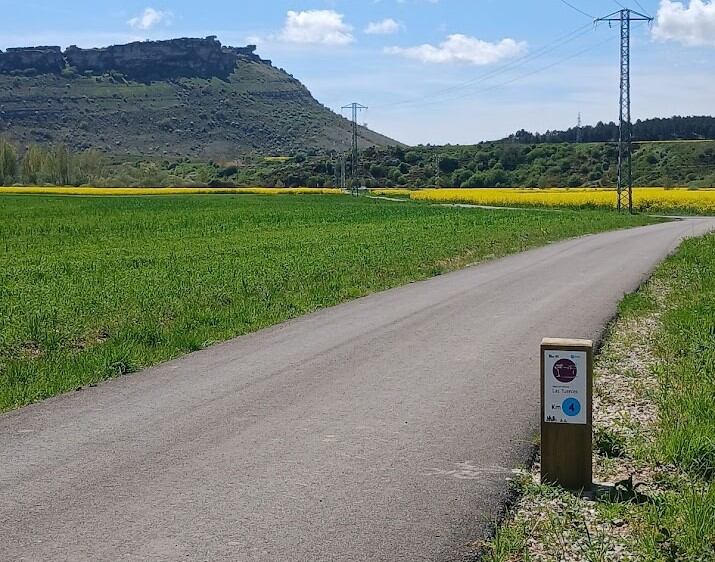 Concluida la construcción de un itinerario ciclista entre el punto de información de Villaescusa y el centro de interpretación del Geoparque de las Loras