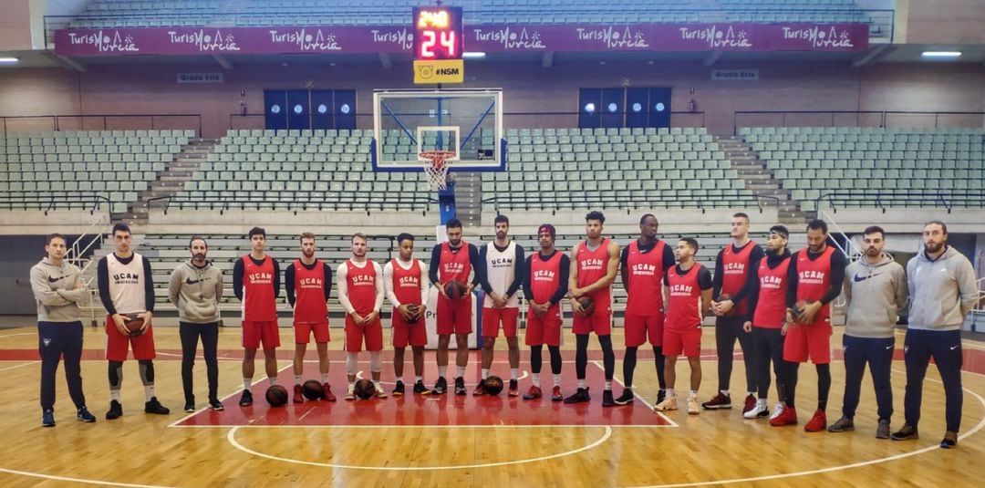 El UCAM Murcia CB rindiendo homenaje a Kobe Bryant