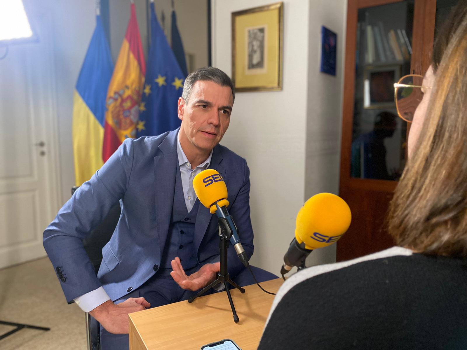 Entrevista de Àngels Barceló a Pedro Sánchez en Ucrania