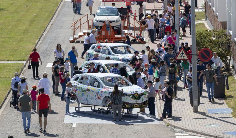 Jornada de puertas abiertas en Renault Palencia