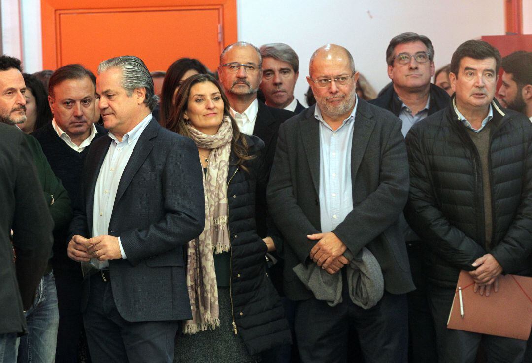 Francisco Igea acompañado de miembros de Cs en Castilla y León