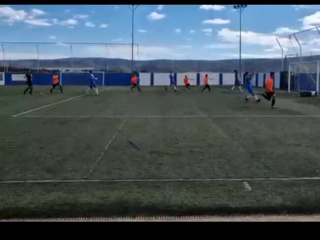 Momento del gol de la victoria para el Caudetano