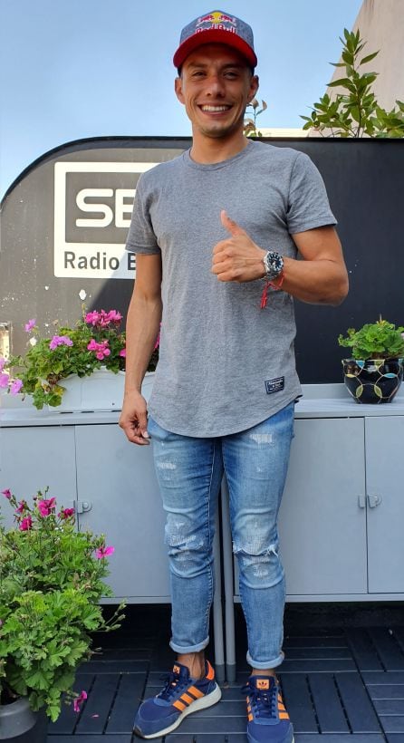 Jonathan Paredes en la terraza de Radio Bilbao