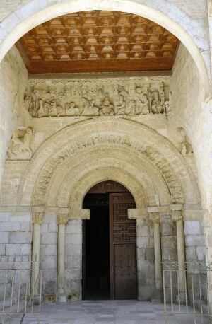 Pórtico de Santa María del Camino en Carrión de los Condes