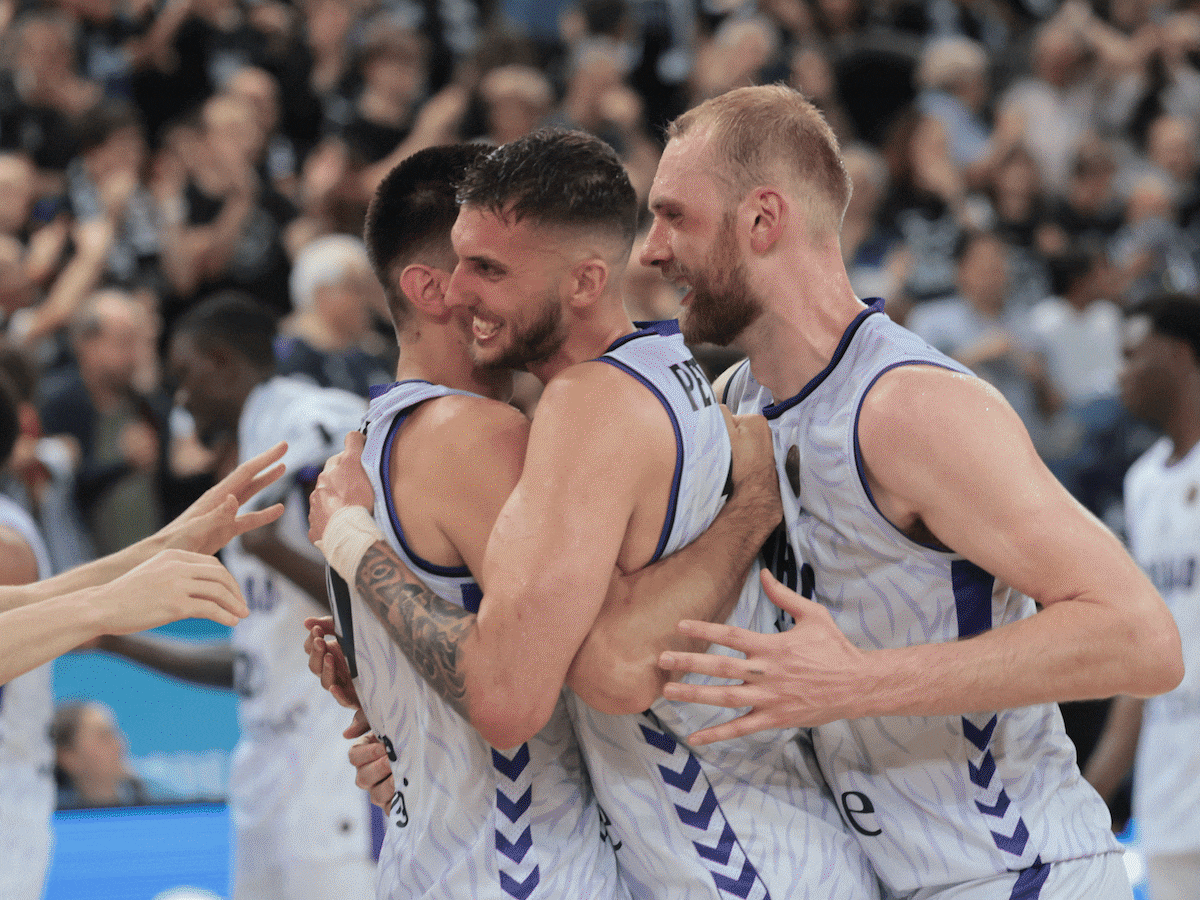 Las mejores imágenes de una noche histórica en Miribilla