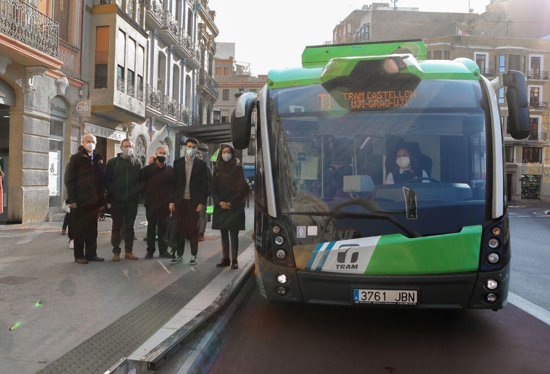 Nueva parada del Tram en La Farola