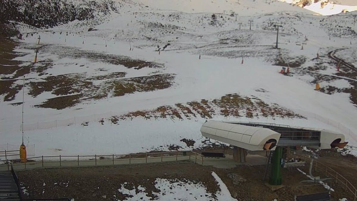 Valdezcaray cierra su temporada de esquí este fin de semana sin nieve (05/04/2025)