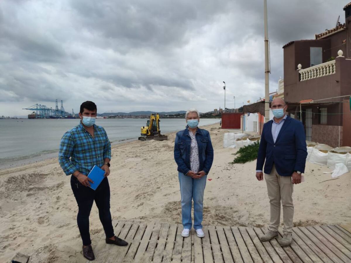 El Rinconcillo se pone a punto para el inicio de la temporada de playas