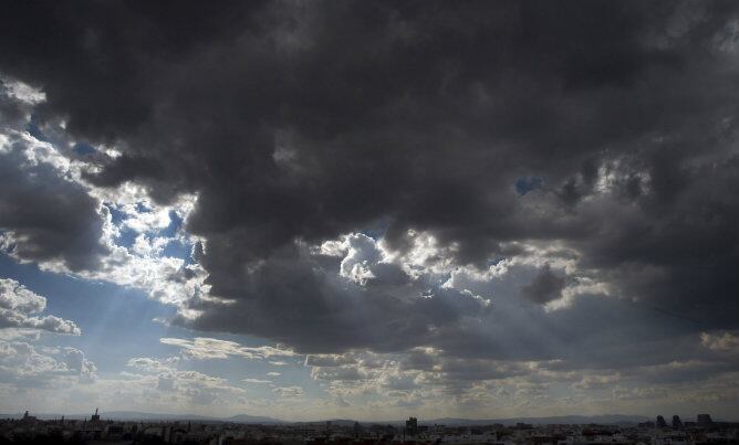 Las nubes cubren el cielo de Valencia durante la semana