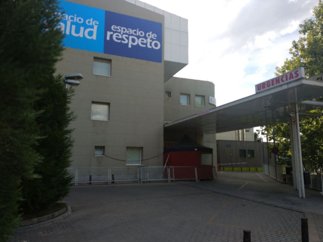 El Hospital de los Santos Reyes mantiene la carpa de cribaje en la entrada de su servicio de Urgencias