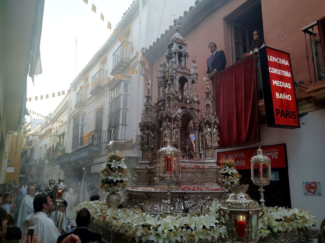 Procesión del Corpus Christi por la calle Algarve