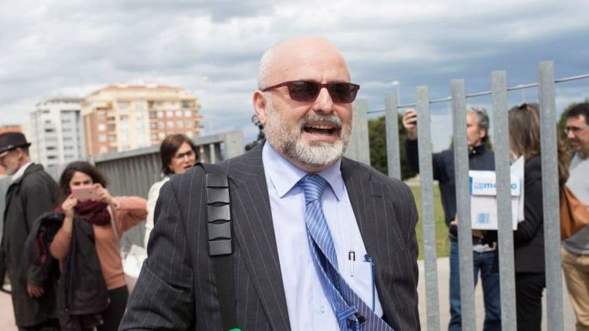 Comienza el juicio contra el falso médico ferrolano Coté