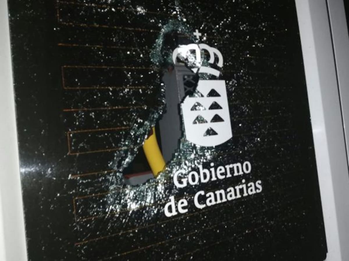 Catorce ambulancias, objeto de vandalismo en las últimas 24 horas en Canarias