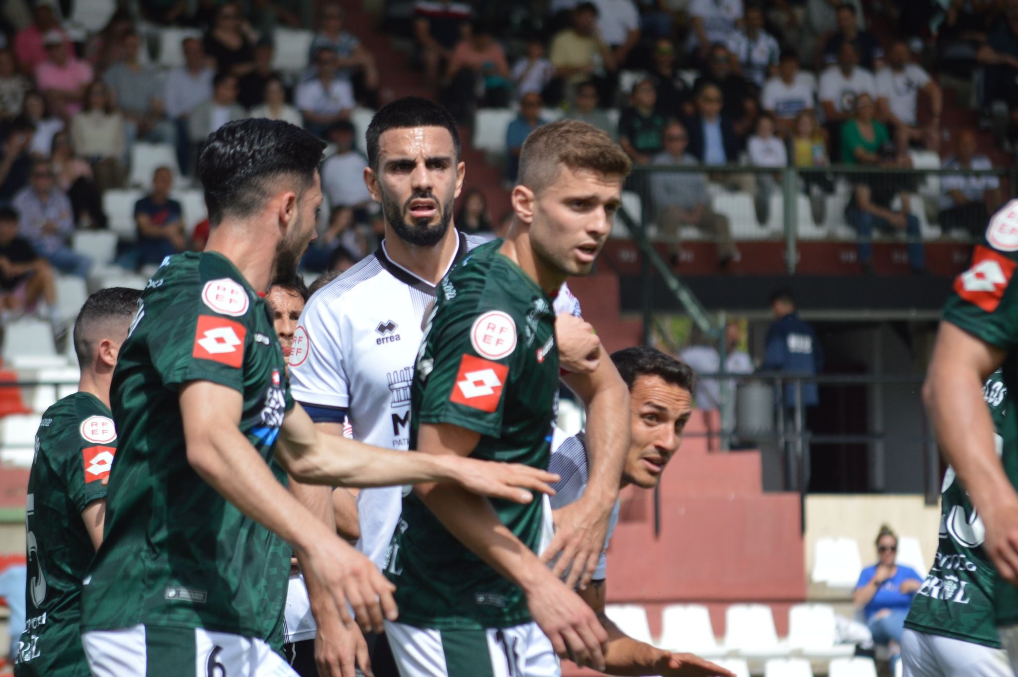 Jesús Bernal y Fran Manzanara, en una imagen del partido (foto: Racing de Ferrol)