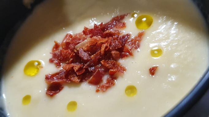 Crema d&#039;all porro, pera i pernil