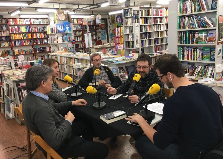 El programa Soroll des de la Llibreria 22 de Girona pel Dia Mundial de la Ràdio