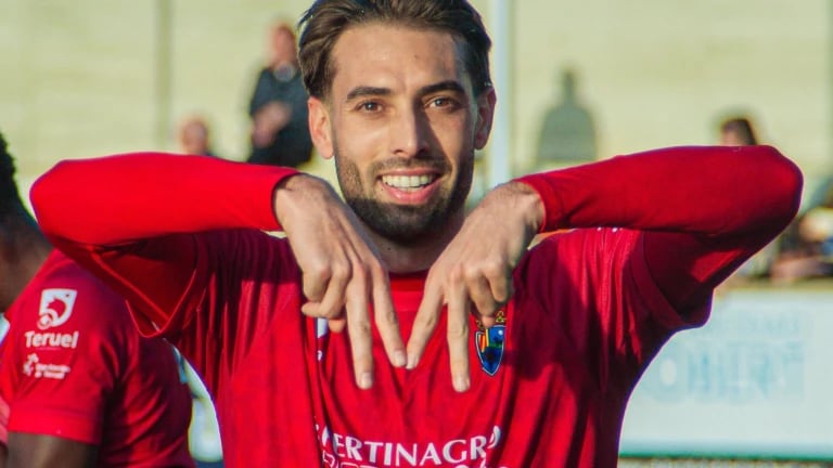 Miguel Marí celebra un tanto con su anterior equipo / CD Teruel