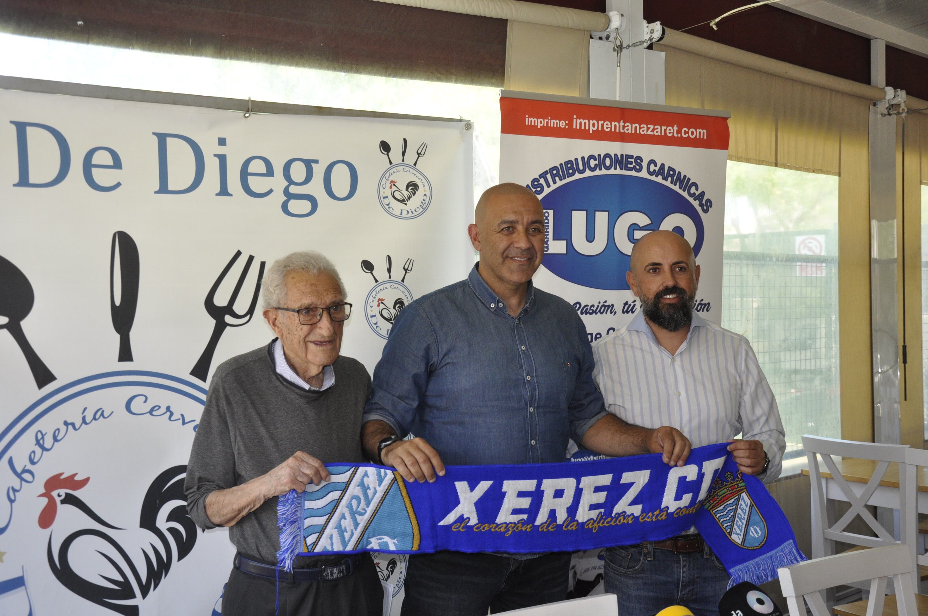 Rafa Verdú no quiso perderse la presentación de Paco Peña