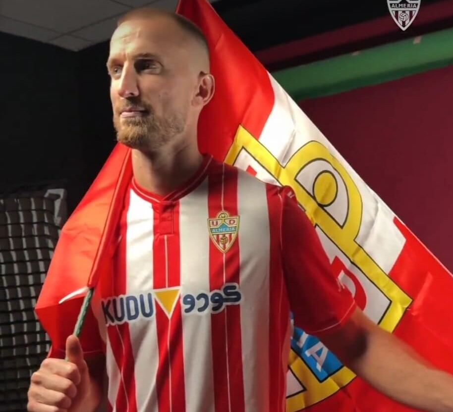 Foto de Rodrigo Ely en las redes sociales del Almería.