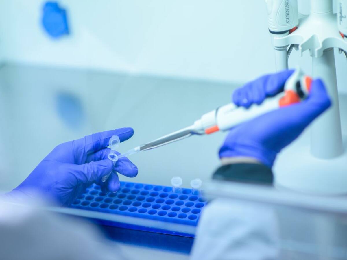 Un fallecimiento y un nuevo positivo en Lanzarote después de trece días sin contagios