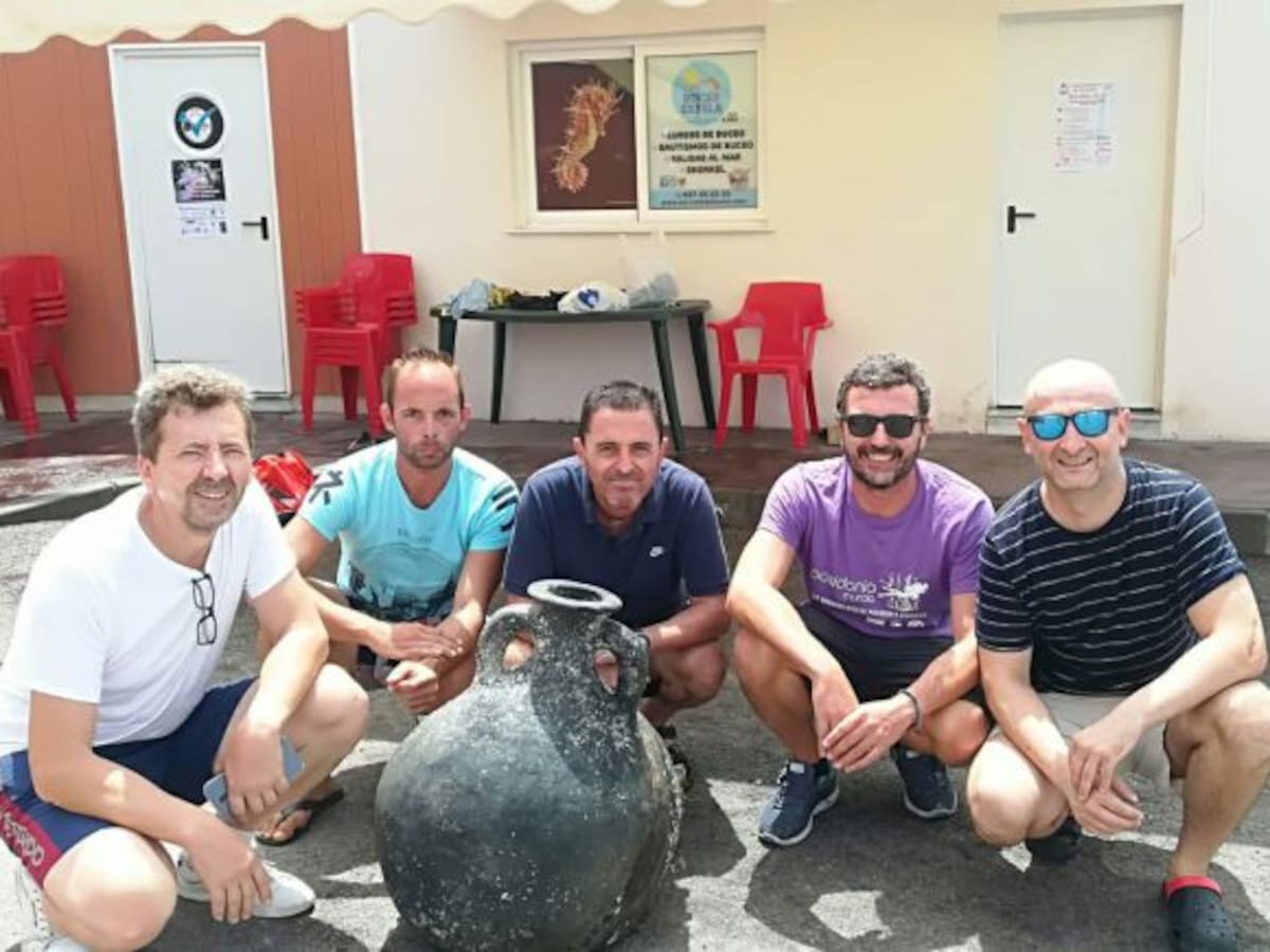 Encuentran en Águilas un ánfora bética de la época de Flavio-Trajano