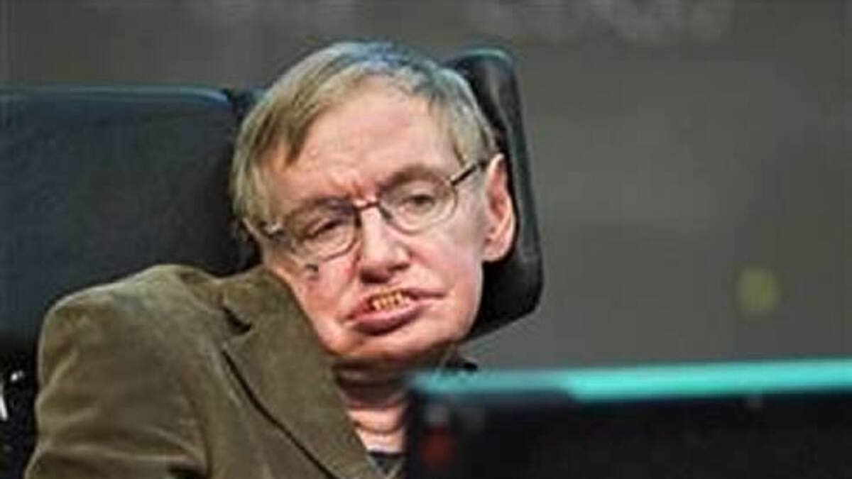 Hawking deja la 'silla de Newton' en Cambridge