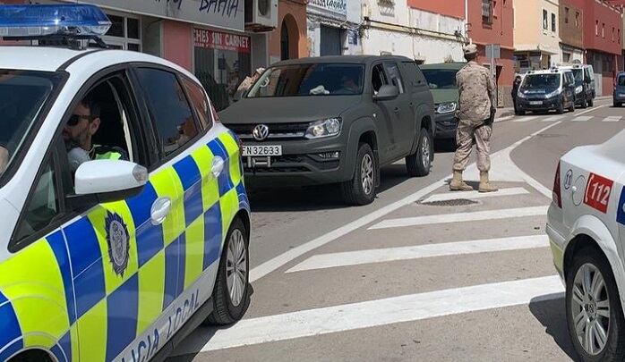 Varios vehículos de Policía en Algeciras