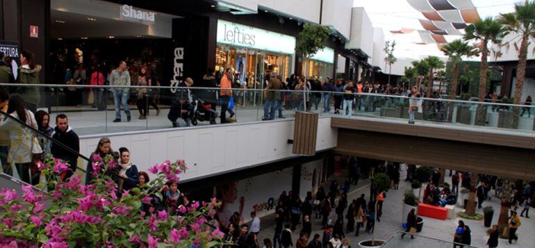 Imagen del Centro Comercial Holea (Huelva)