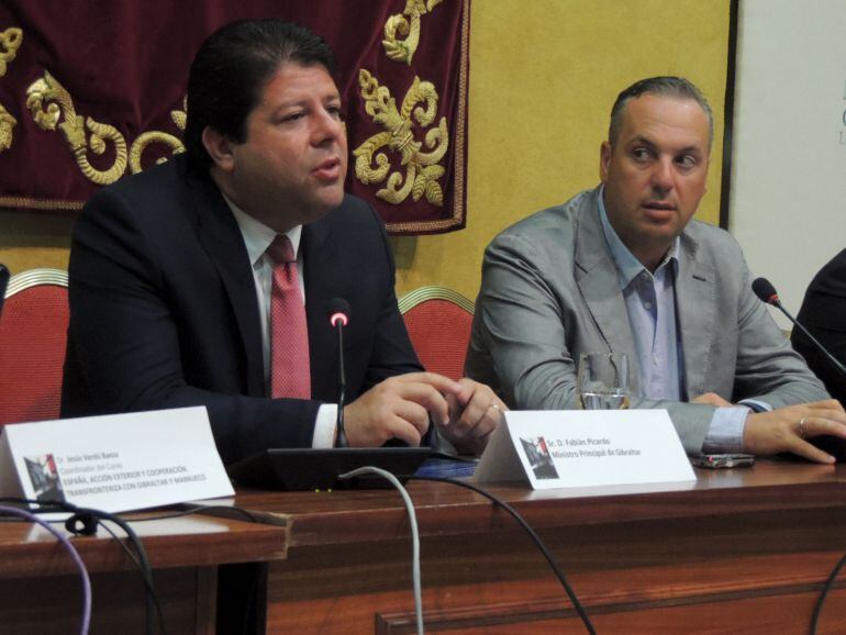 Juan Carlos Ruiz Boix junto a Fabian Picardo