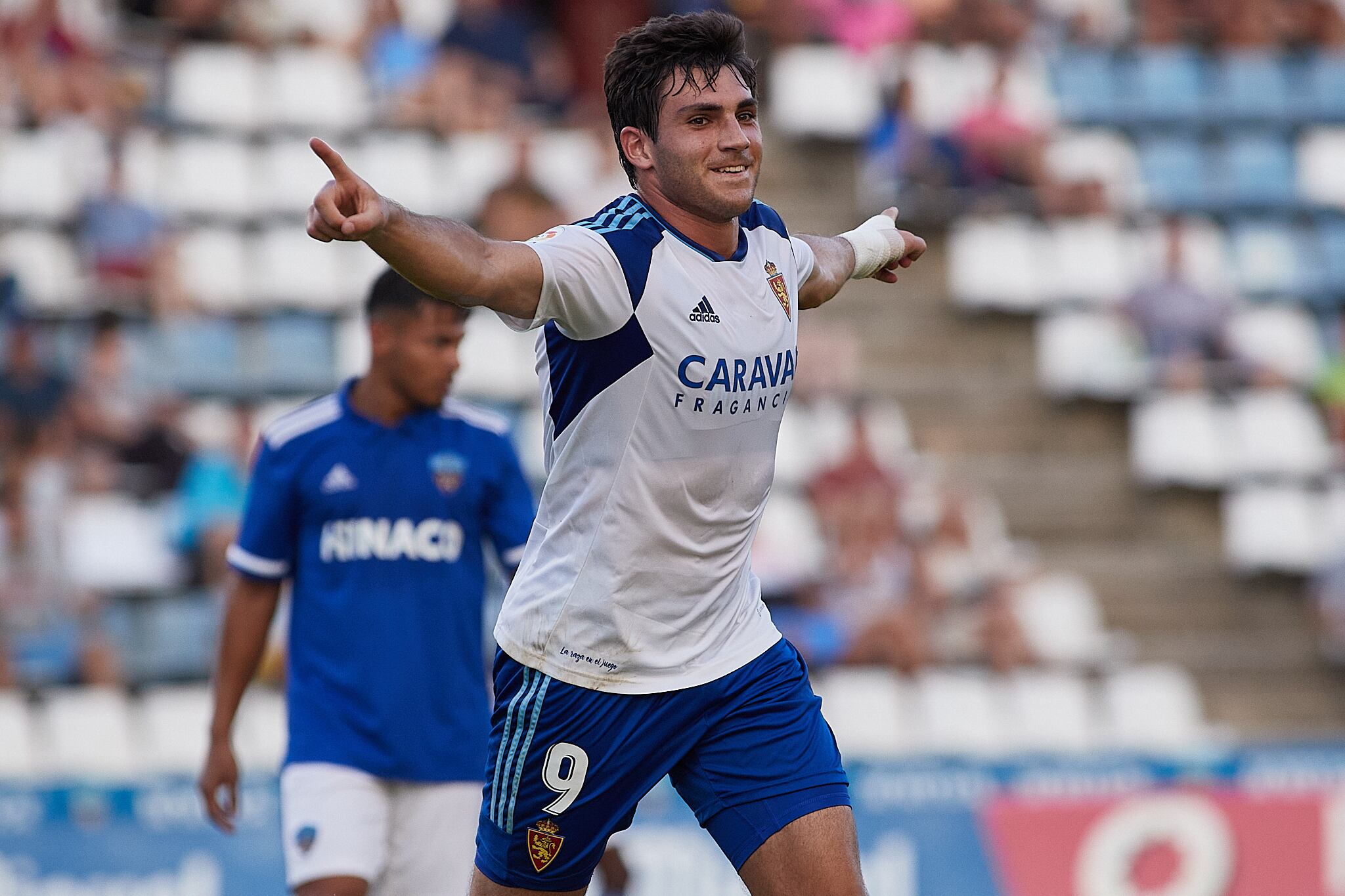 Iván Azón celebra el gol que marcó en Lleida