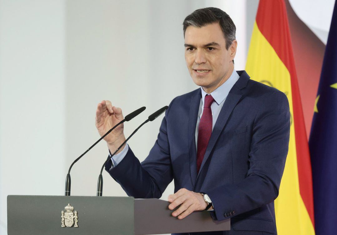 El presidente del Gobierno, Pedro Sánchez, presenta el informe de rendición de cuentas del Gobierno de España correspondiente a 2021, ‘Cumpliendo’, en La Moncloa