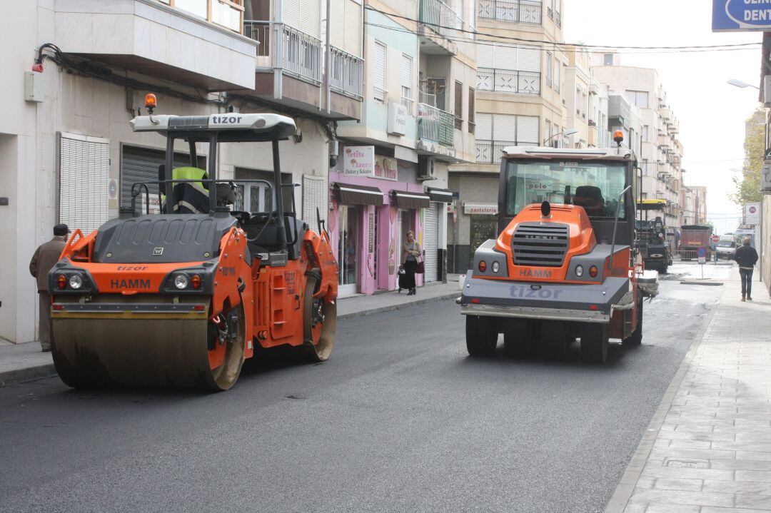 Novelda pone en marcha el reasfaltado de calles