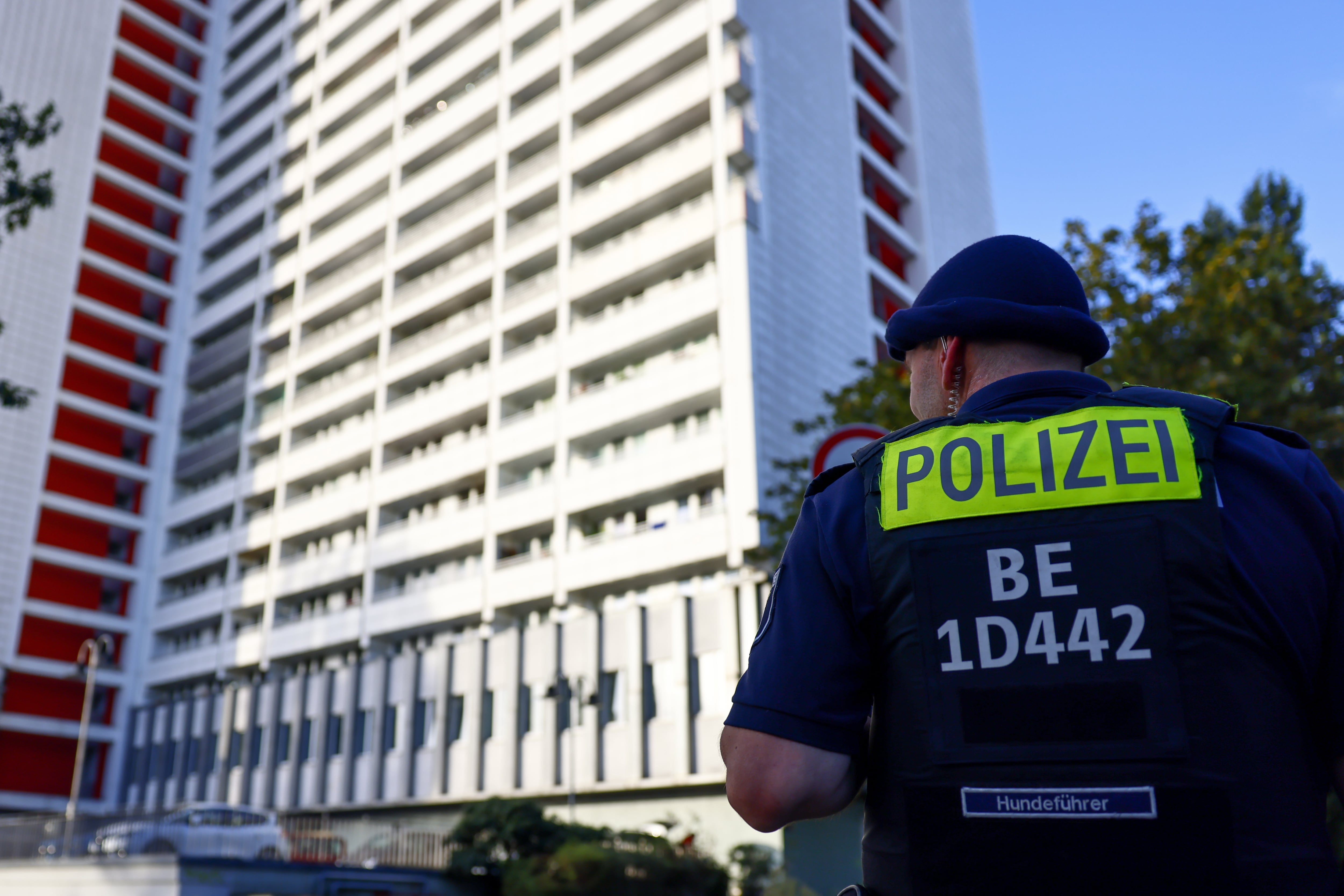 Registros de la policía alemana en una operación contra los &#039;Hammerskins&#039;. EFE/EPA/Hannibal Hanschke