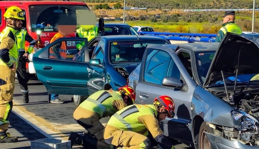 Imagen del choque en cadena entre cuatro vehículos en la Autovía A-42