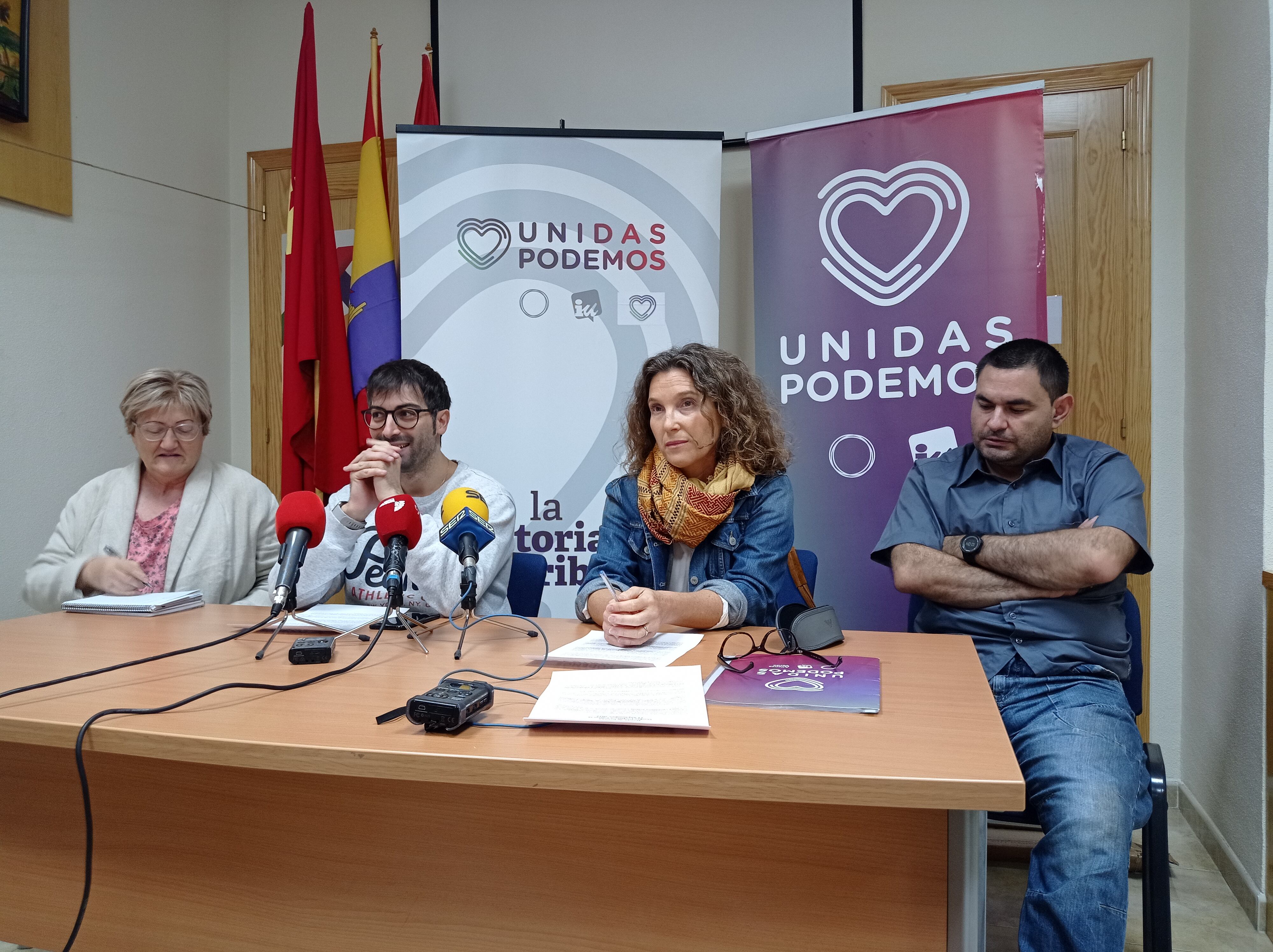 Rosa Morán, Rodrigo San Martín, Eva Otero e Israel Caballero durante la presentación