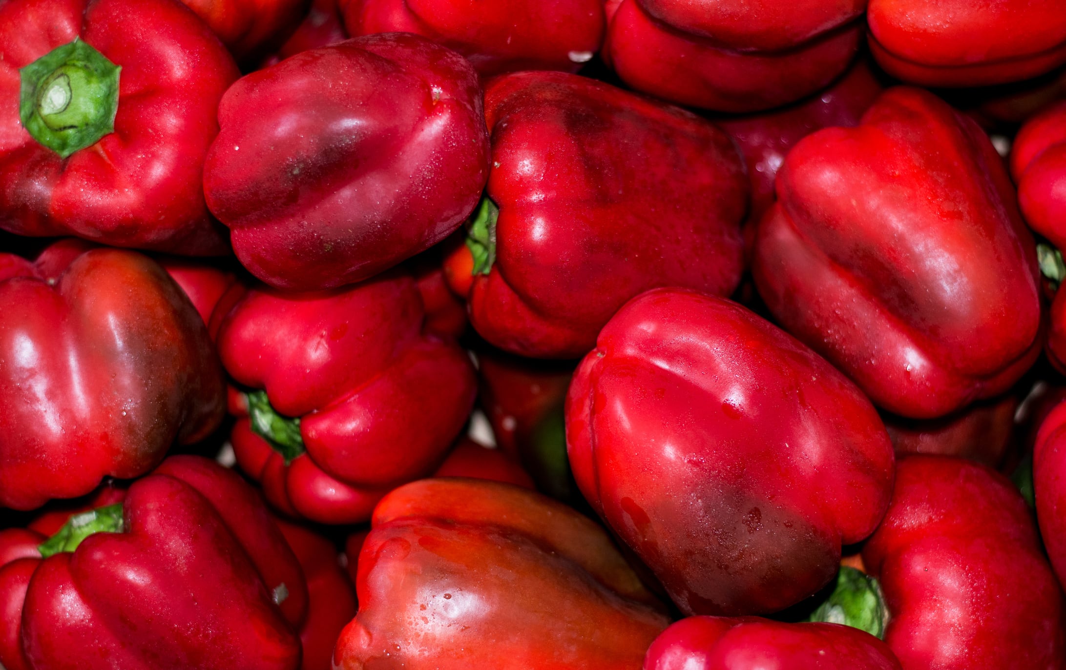 Pimiento rojo en un mercado.