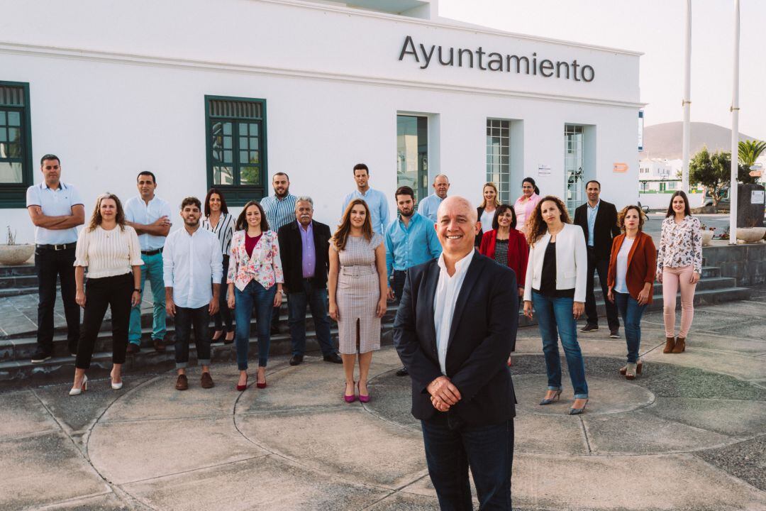 Pancho Hernández con el resto de integrantes de la lista del PP en Tías para las elecciones del 26 de mayo.