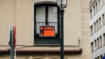 "Madrid es una jungla": cómo emanciparse se convierte en misión imposible para los jóvenes