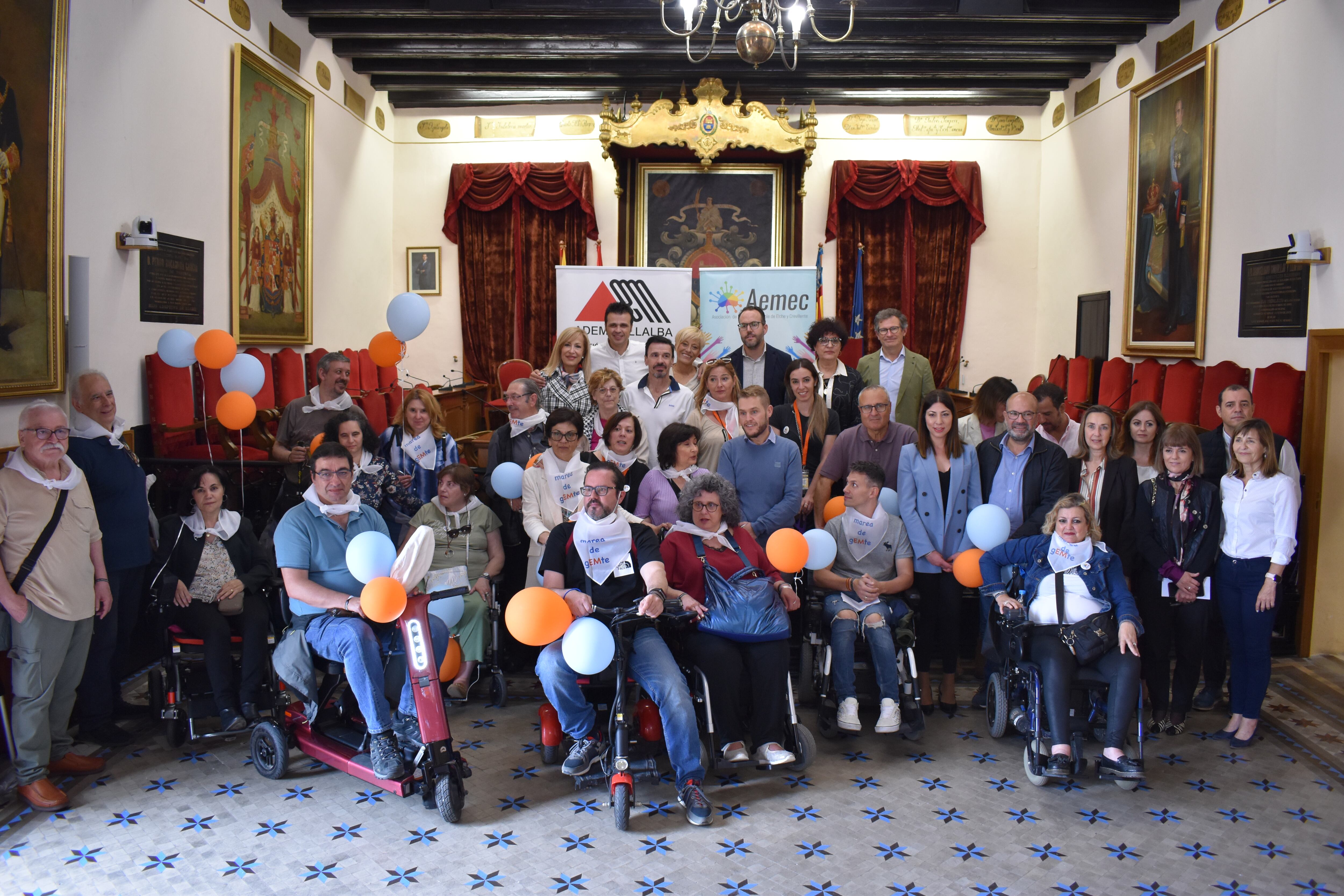 Día Internacional de la Esclerosis Múltiple en el Ayuntamiento de Elche