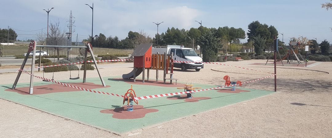 Zona infantil precintada en Albacete por la crisis del coronavirus