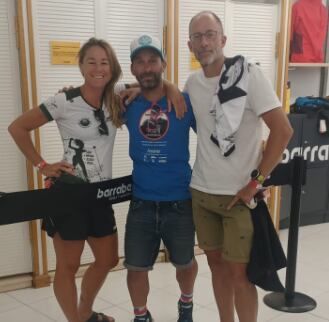 La pareja de hermanos que participa en el Gran Trail Aneto-Posets junto con &#039;BigMIke&#039;