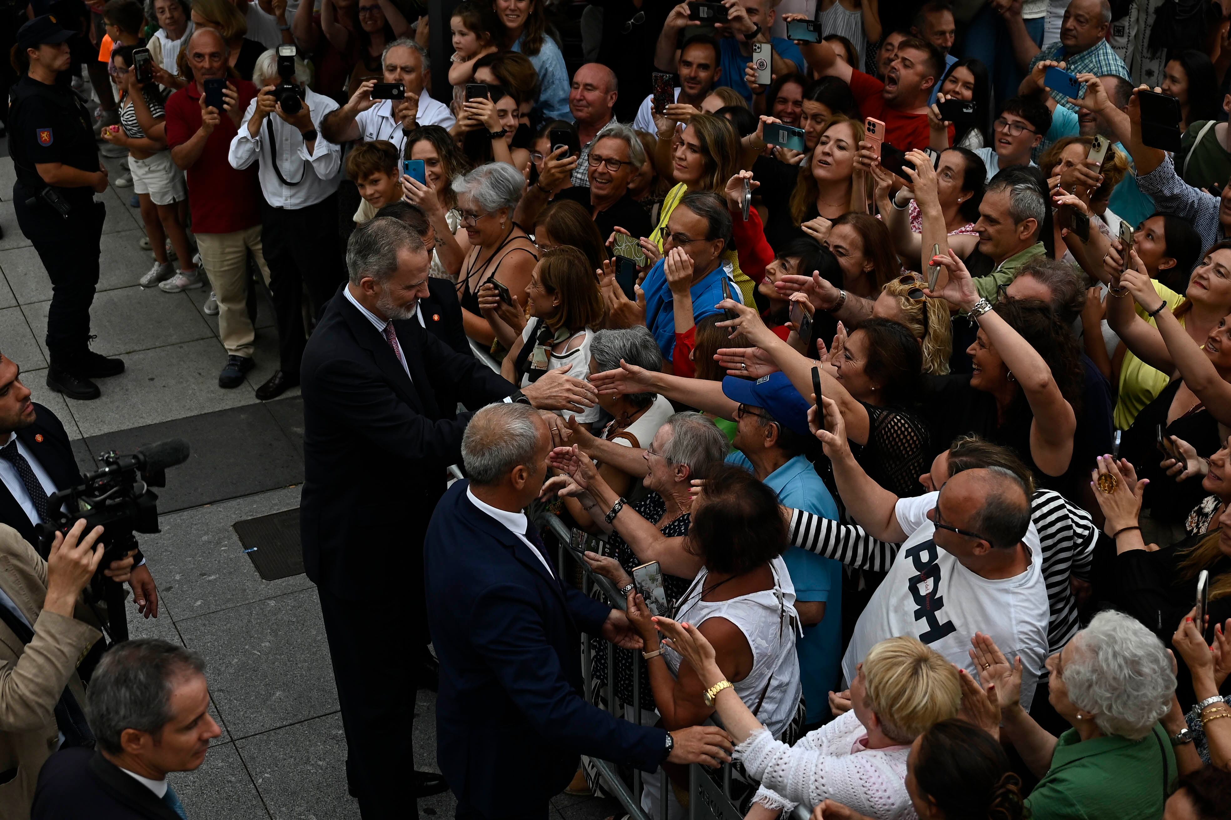 SANTANDER, 04/07/2025.- El rey Felipe VI a su llegada al encuentro de líderes del sector público, del privado, del académico y de la cultura de Estados Unidos y España, este viernes, en Santander. EFE/ Pedro Puente Hoyos
